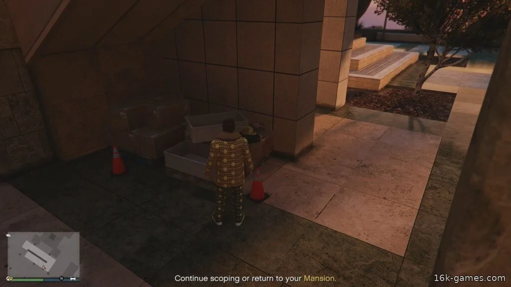 GTA Online: Все места появления ключа от люка и схема/карта канализации Manhole Key spawn location near the Hedge Maze stairs.